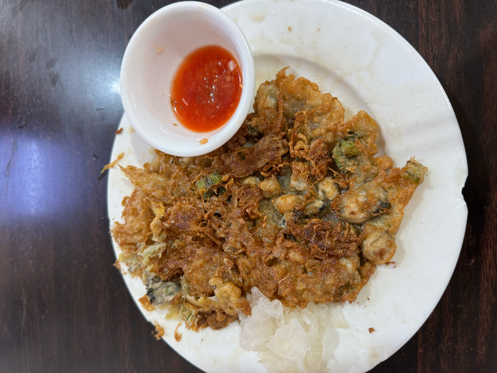 漳州最好吃的海蛎煎推荐｜深度探访两大流派，建国与永成五香王，解锁漳州必打卡海蛎煎灵魂风味