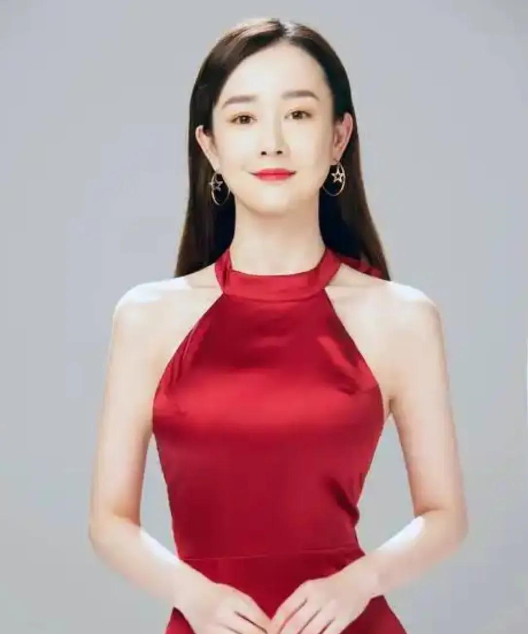 #张檬自曝孕35周臀位绕颈# 演员张檬终于要当妈，其发视频称自己挺着35周的孕肚