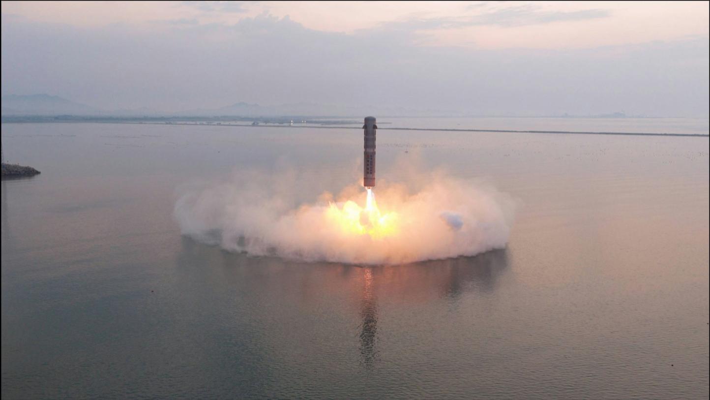 中国首个“液氧甲烷+不锈钢+海上软著陆回收”火箭成功回收