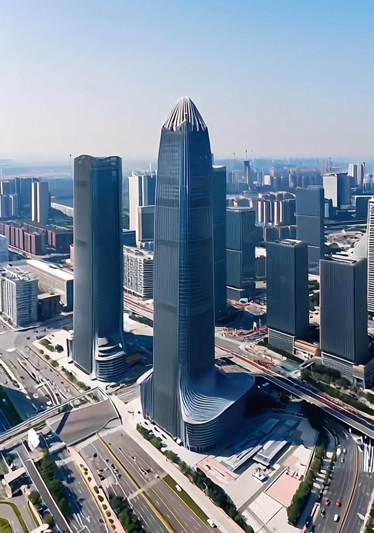 这里不是纽约，这里是中国，中国为数众多全域
摩天的城市，毋庸置疑中国的城建水平！
