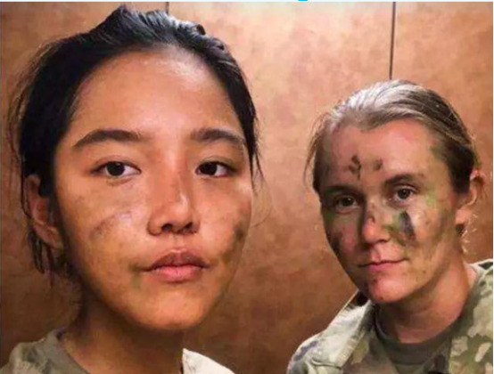 叛国女孩想回国被拒











一个深圳女孩，高天韵，为了美国梦，加入