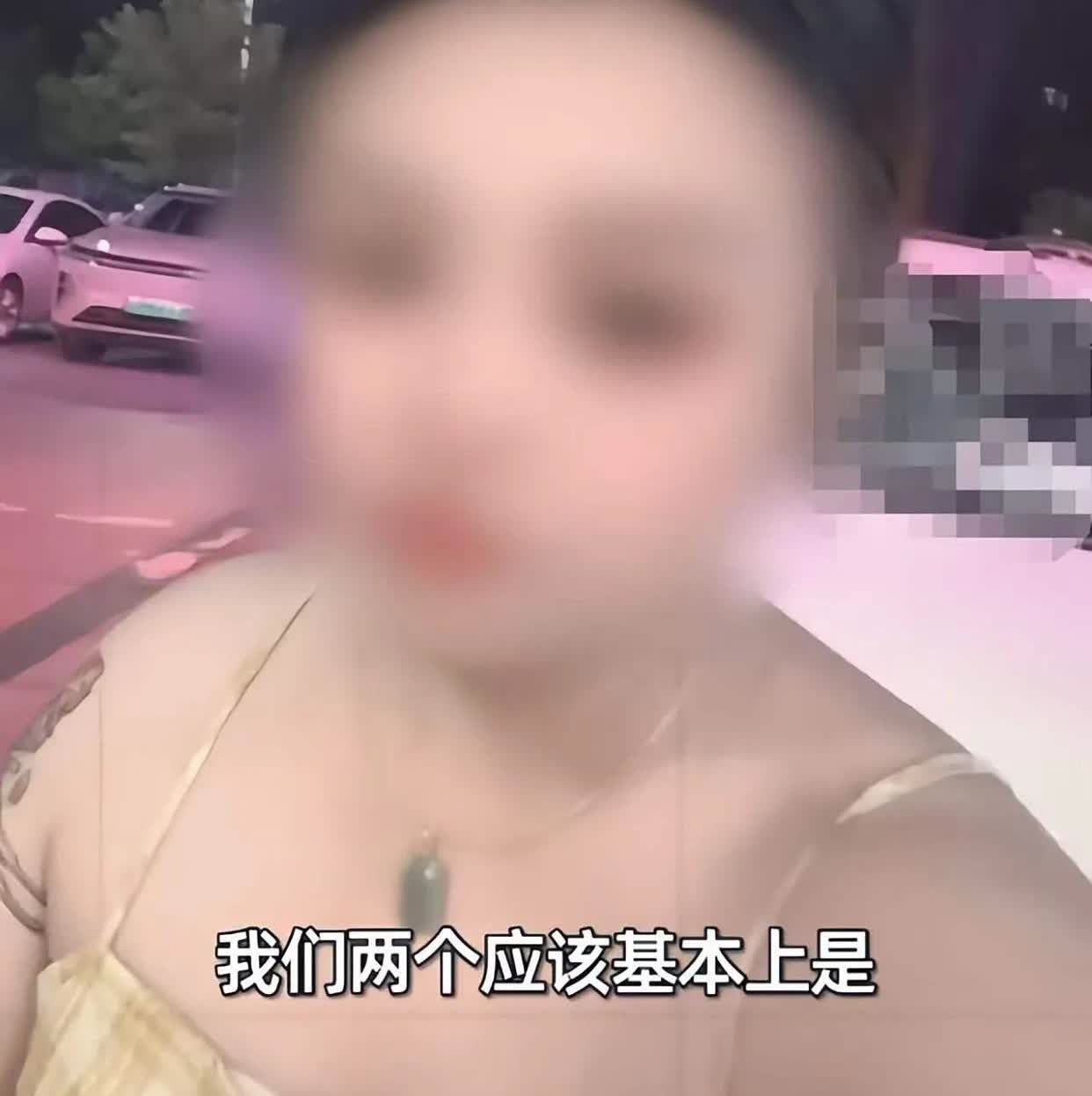 情侣一顿散伙饭，泼完火锅警局见
     7月14日，在内蒙古鄂尔多斯的一家火