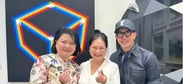 S妈又发文了，说自己感觉撑不下去了。

相信这次她说的感受的的确确是真的！
