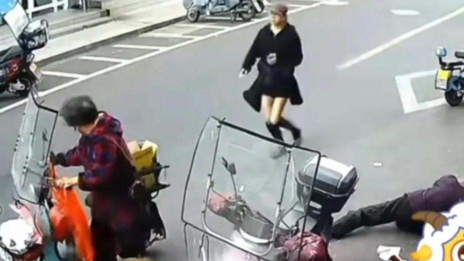 为啥这么狠？大妈抢走残疾奶奶纸箱又将她推倒后续：奶奶无大碍