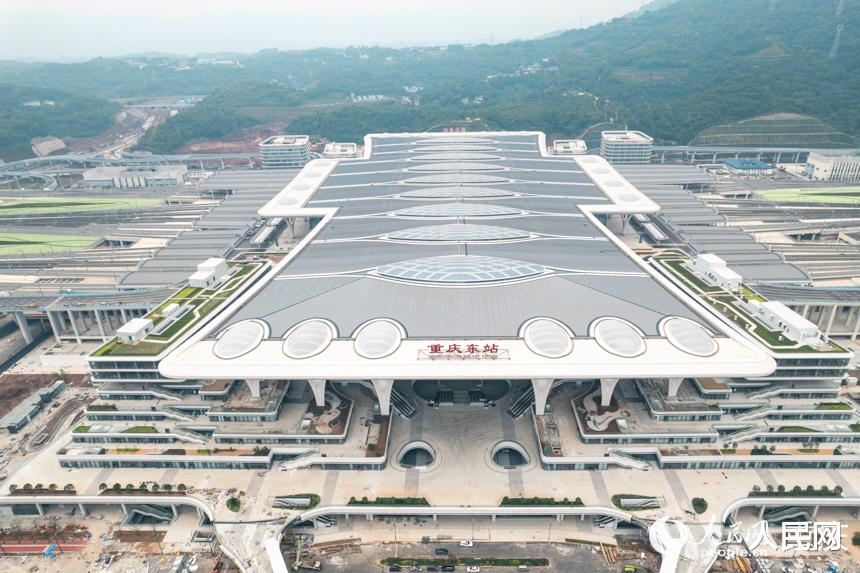 行进中国丨西部最大高铁枢纽站蓄势待发