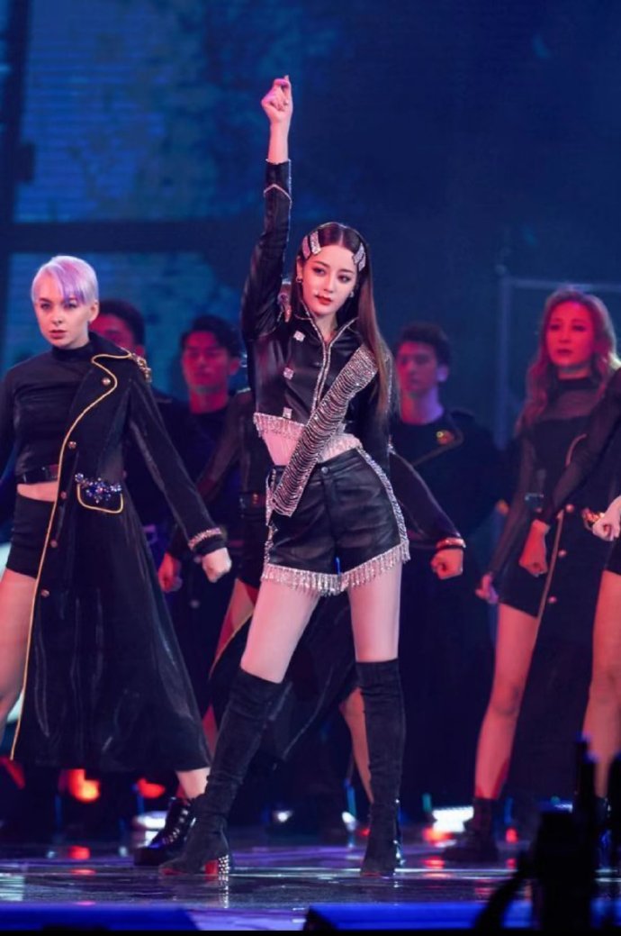 假如热巴是女团爱豆会是什么样子