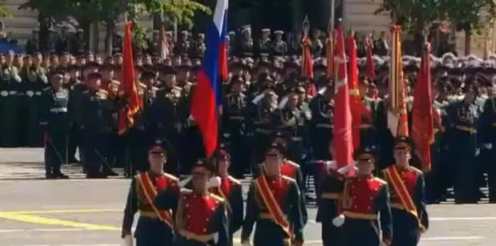 俄罗斯力挺中国，与中方步调一致，在中方宣布9月3日大阅兵后，克宫发表声明，确认二