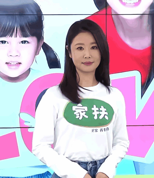 林心如脸消肿重回颜值巅峰











我的天呐！林心如的脸终于消肿了！