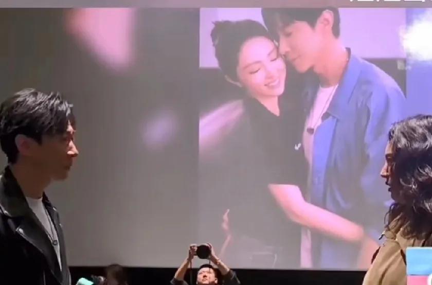 谈及董璇张维伊，曾是票务供需两端的同行，张维伊还曾因售演出票被称作“黄牛”。两人