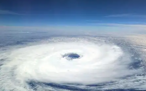 菲遭遇三重台风重创，救灾声中夹带南海私货！​​