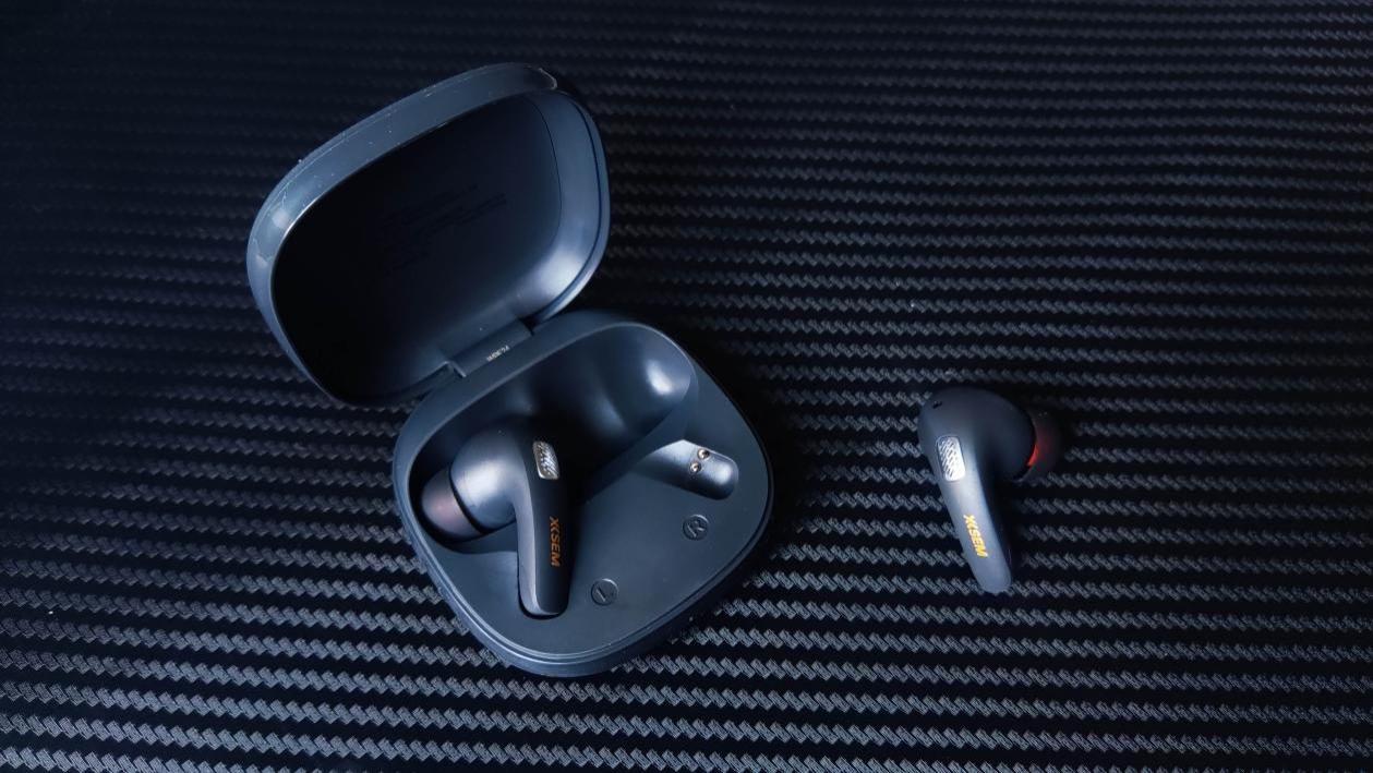 预算有限？学生党首选—西圣A1入耳式降噪耳机