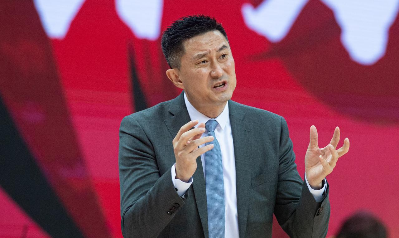 广东男篮3名球员受伤。
今天晚上，广东男篮与山西男篮在宝鸡体育馆举行热身赛，让球