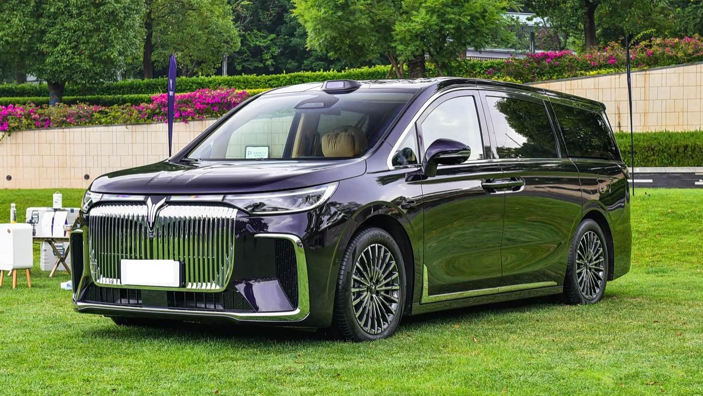 2026款岚图梦想家上市！首款全域800V的智能超混MPV，支持5C充电