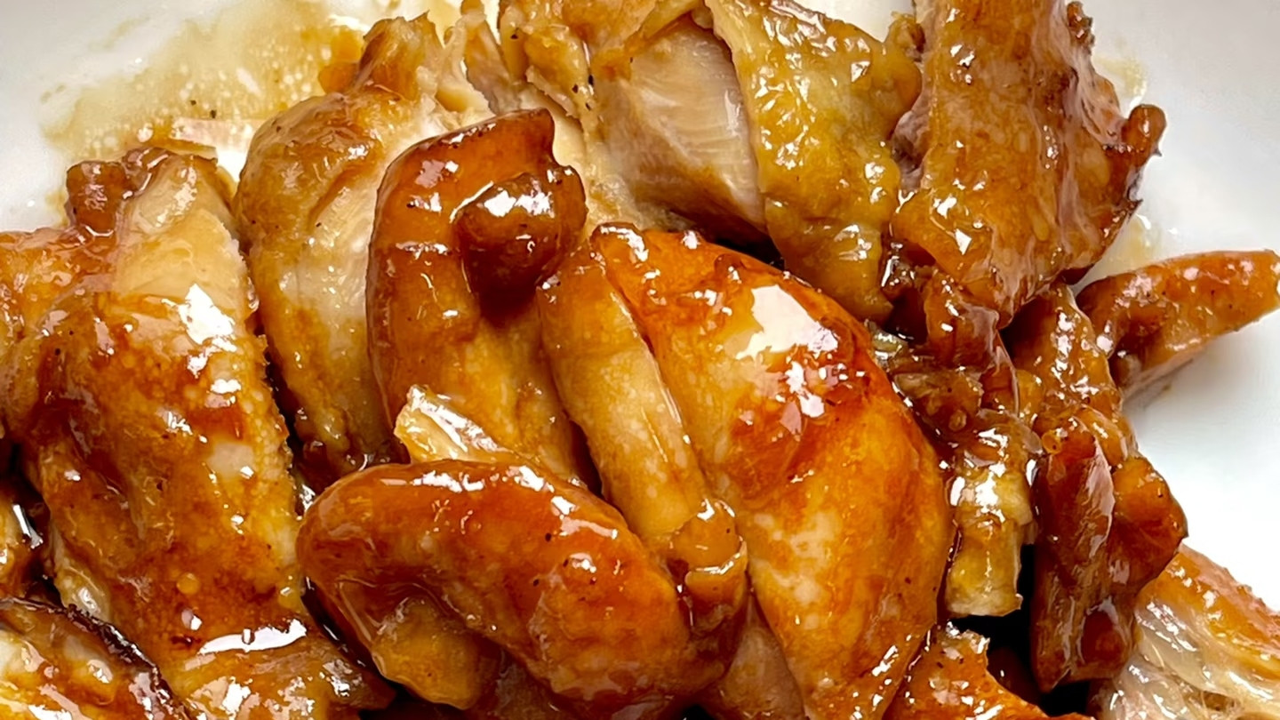 “甜蜜与美味的邂逅：蜜汁鸡腿的家常做法！”