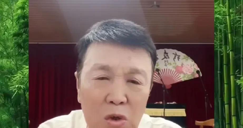 好多人说衡小珍人品不行，参加相声有新人被郭德纲力捧，转过头来就骂郭德纲，因为他儿