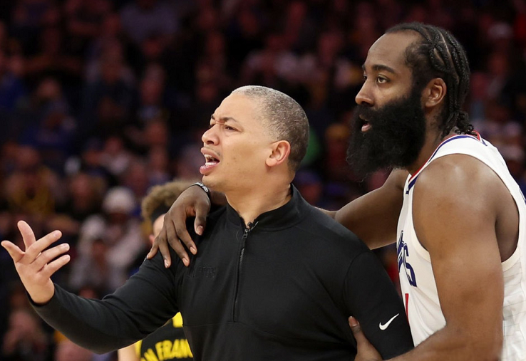 NBA最新战力榜出炉，雷霆重返榜首，骑士降至第2，绿军稳居第3。勇士、湖人、掘金