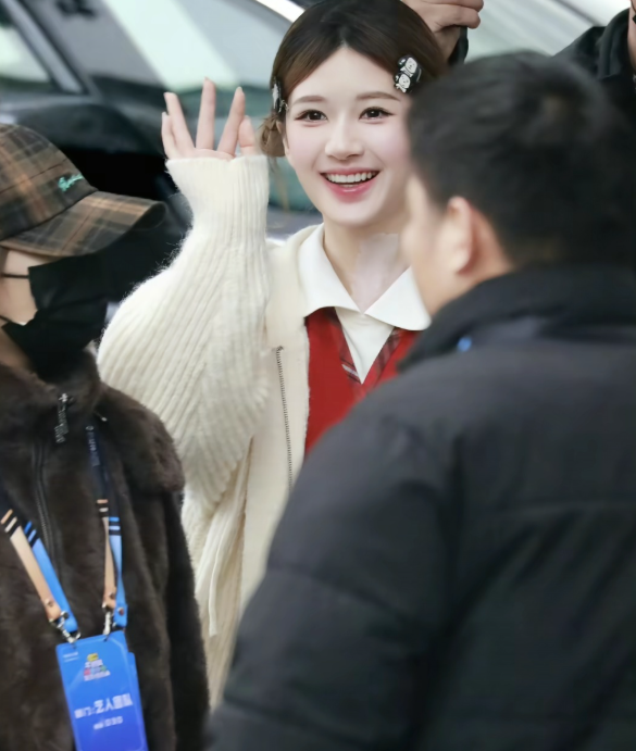 明明做的是好事，要被这样说，她们不心疼你，我们可露丽心疼