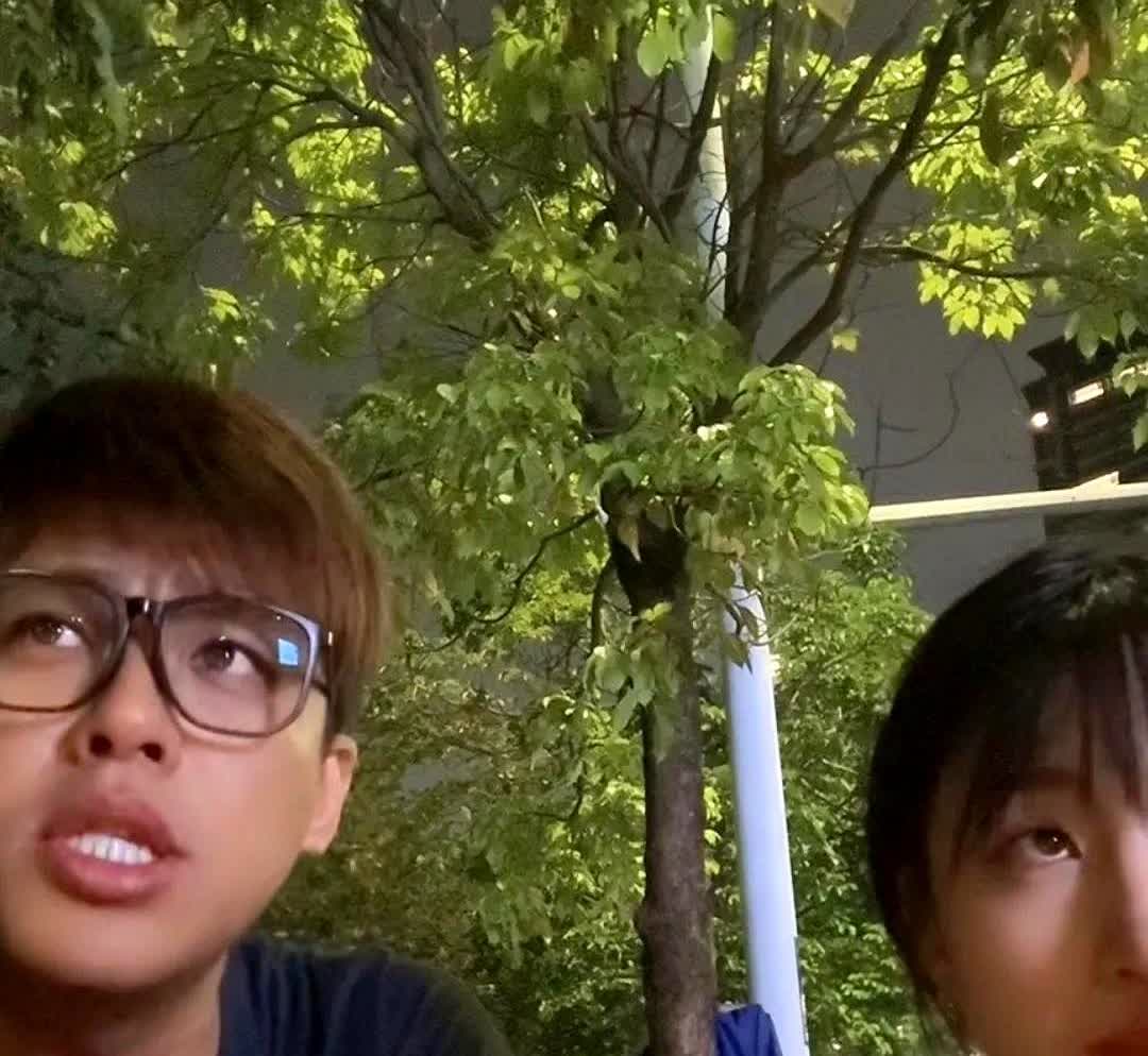 大s离世后具俊晔生活陷入困境！

据葛思琪爆料具俊晔现在是进退两难，因为大s