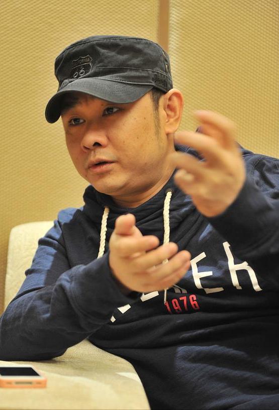 歌手刀郎说，我本来的名字，叫罗林，为啥取了一个刀郎的名字呢，因为有一个民族，叫刀