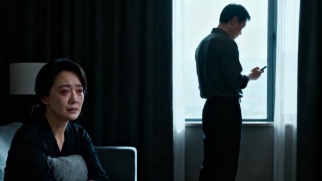 婚姻里的“异性尺度”：频繁聊天、单独吃饭，算不算精神？