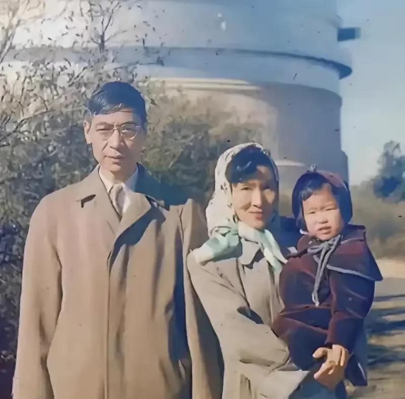 两弹元勋郭永怀的夫人有多美？温婉如玉气质绝佳，中科院最美玫瑰！
郭永怀夫人的美，