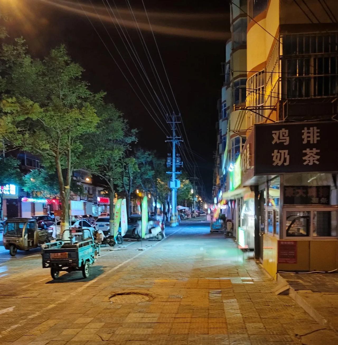 十点钟兴冲冲的跑到这边来，爬5楼累的筋疲力尽，气都喘不过来。平静了两分钟，直接去