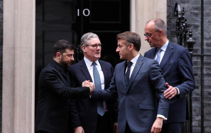 特朗普批评泽连斯基：没读过！