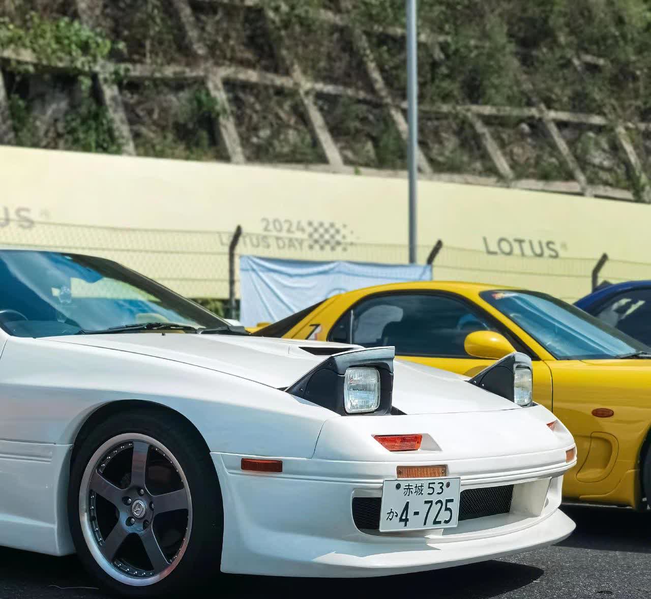 自带BGM的可不止AE86，还有赤城的RX7 FC3S