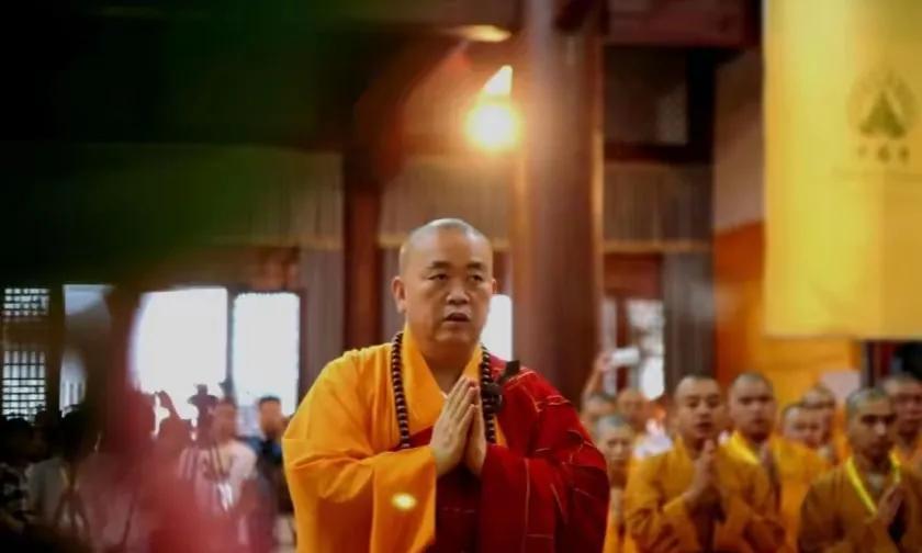 有人说释永信是第2个许家印，这个还倒不至于，他这件事情无论是所涉及案件的财产规模