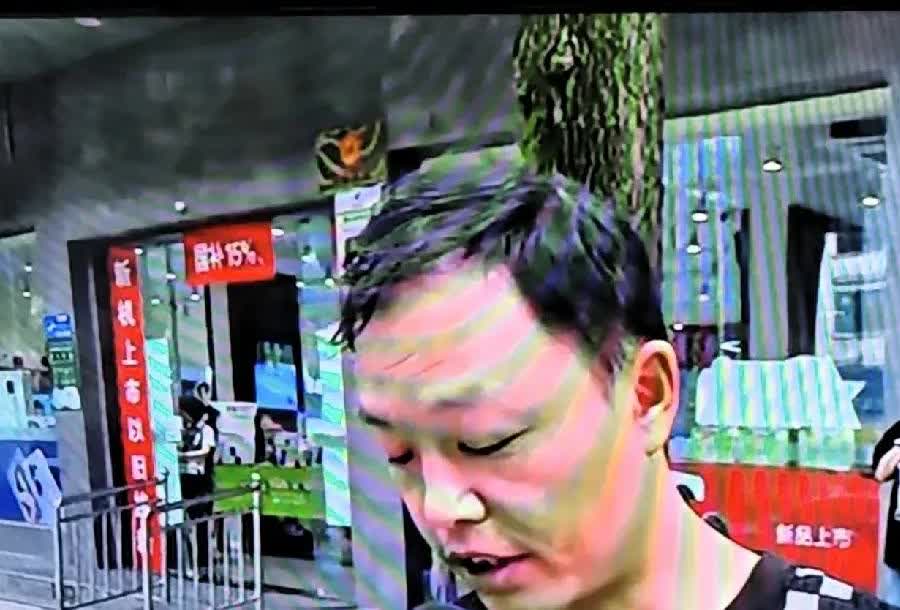 不用的手机号最好销户

贵阳一男子手机的电信号码，半年多没用，前几天被封号，
