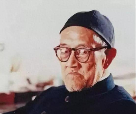 到了20世纪70年代末，咱们中国正站在一个历史的大拐弯上。这时候，有个叫梁漱溟的