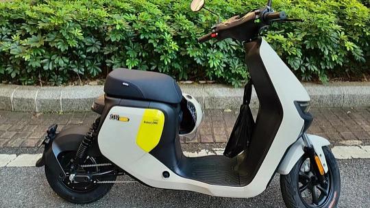 自12月1日起，旧国标电动车将面临全面禁售，但商家为何显得如此从容不迫？