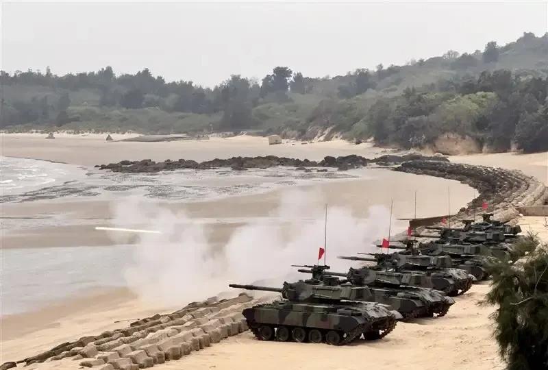 快讯，快讯！厦门金门海域炮声隆隆，台军“太武操演”引民怨
近日，厦门金门海域突然