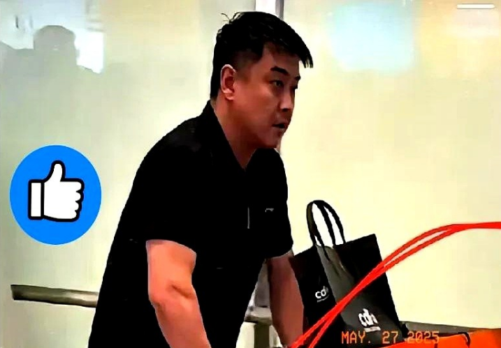 一觉醒来！

王皓传来了好消息！

王皓从多哈回来扛了个鼓鼓囊囊的大包，一进门就