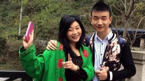 回顾：46岁阿姨与23岁小伙闪婚，真爱能否经受时间考验？