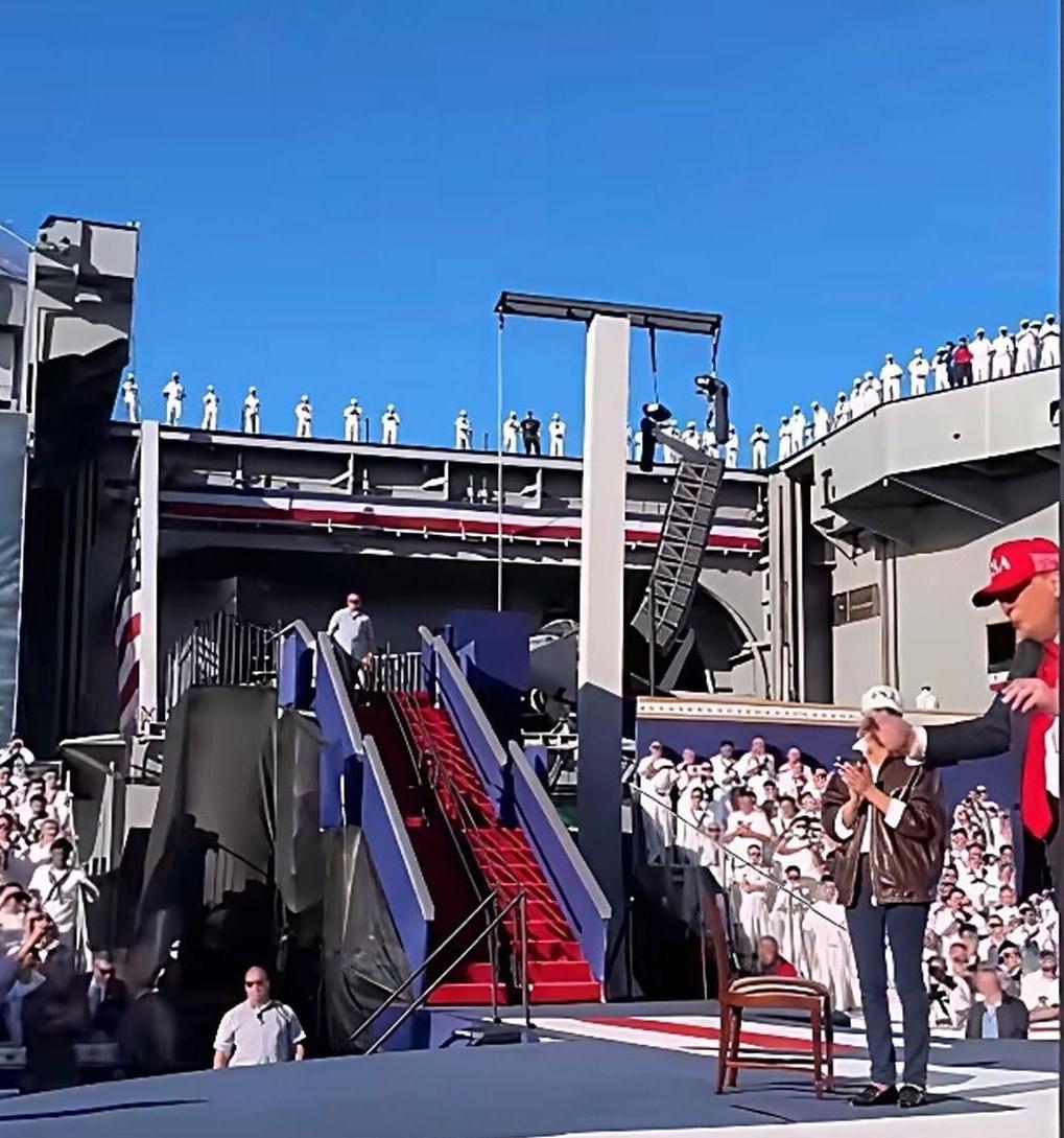 这不是美国海军的广告，而是美国的“遮羞布”。如今的美国，居然8个月没修好一艘航母