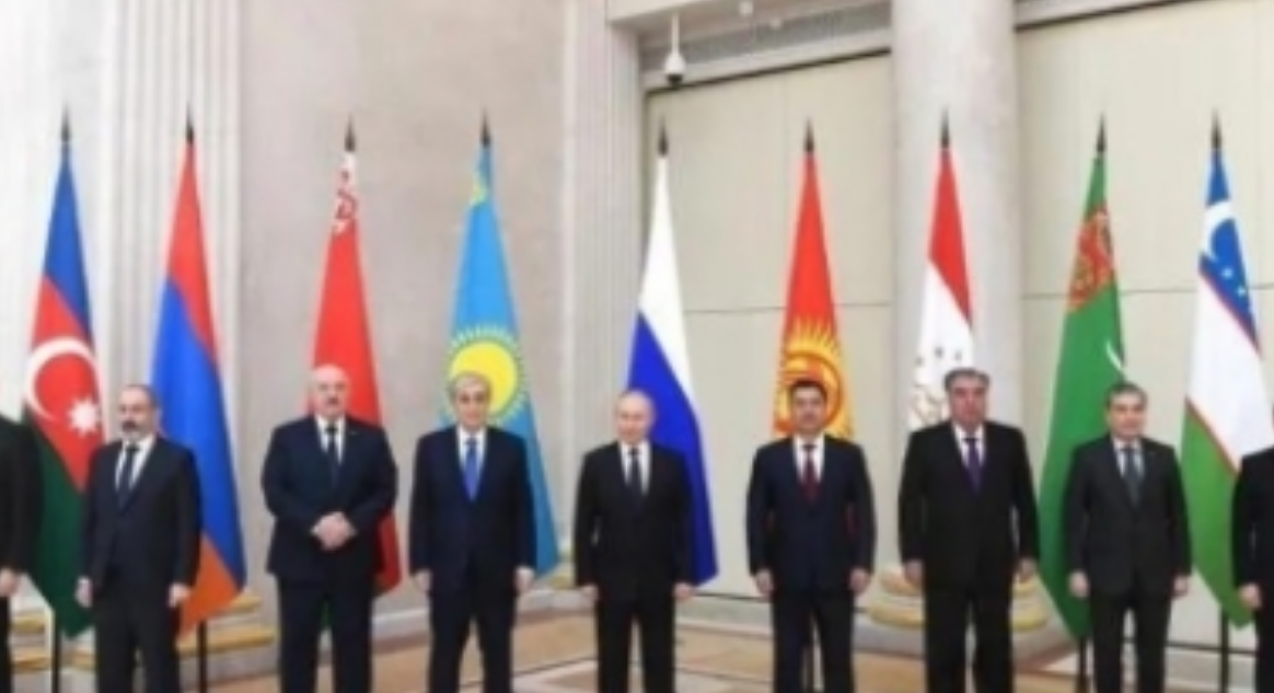有观点称，朝鲜真正依靠的是俄罗斯而非中国，中亚五国也同样以俄罗斯为主导，而非中国
