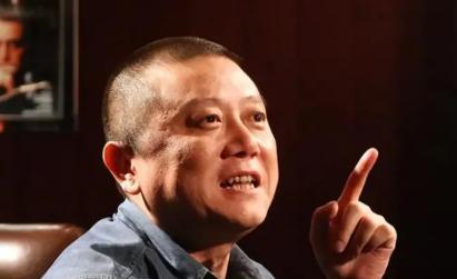 突然发现解放台湾省的建议，王朔的思路太妙了！他曾说，收复台湾不需要打仗，先宣布台