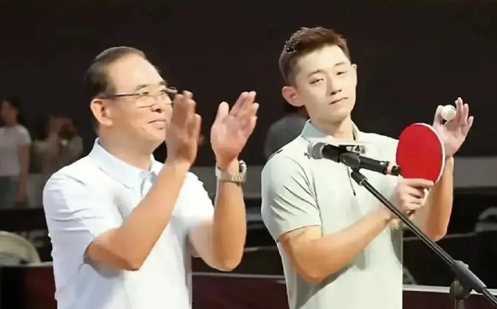 一师一友一后辈！
一场“张继科杯·全民乒乓球争霸赛”见证了偏安江南沦落民间的张继
