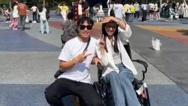 26岁男子与病重初恋重逢，制定百个心愿清单共渡难关