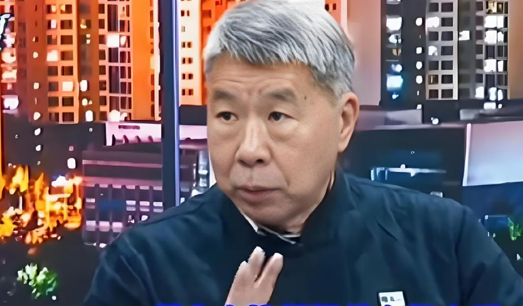 有人认为在国民党主席的候选人中，只有张亚中是真正的“统派”，其实并非如此。
说白