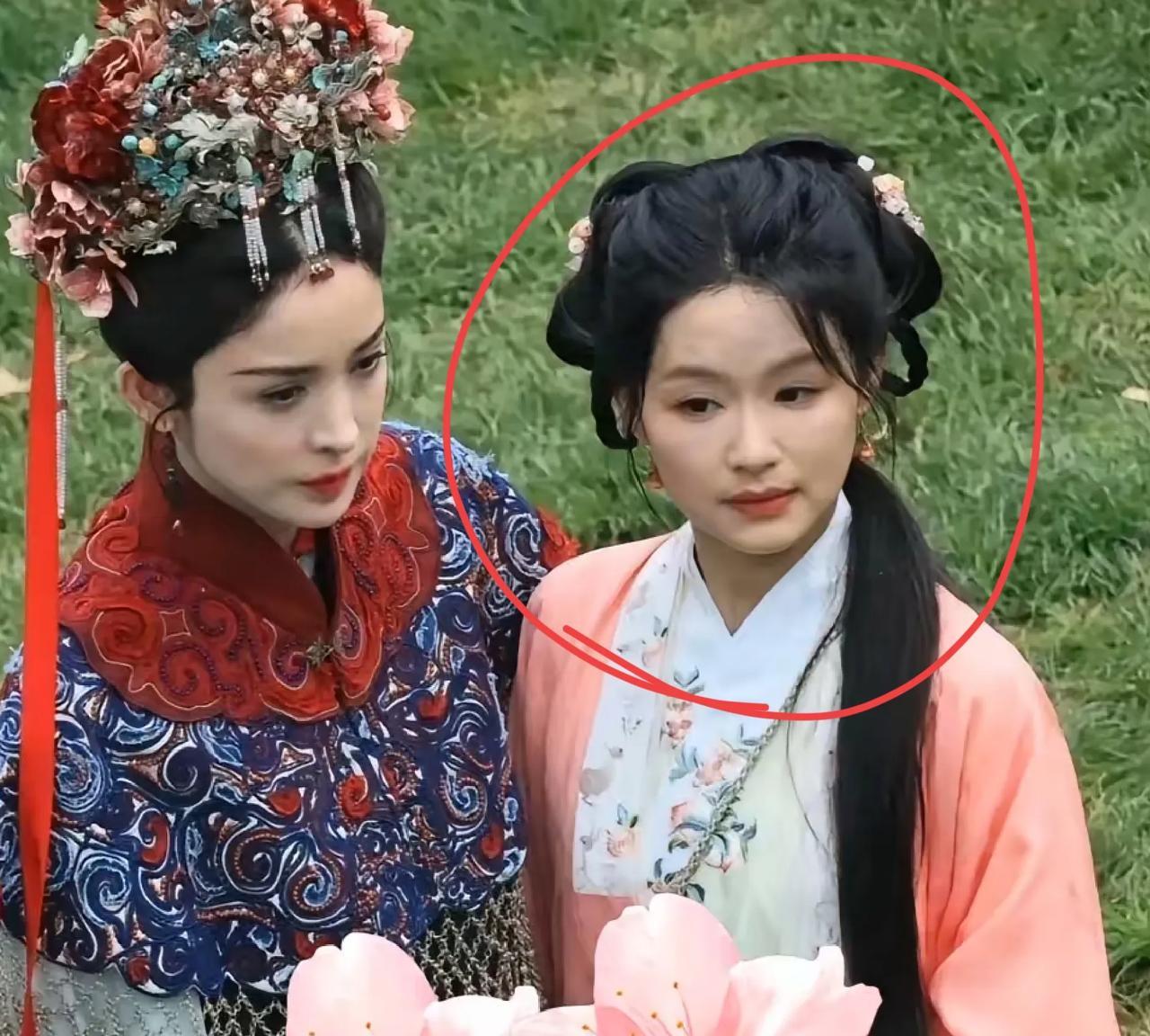 终于明白了
为什么柯淳不愿意去拍长剧了
看看他之前《好一个乖乖女》里的女主角搭档