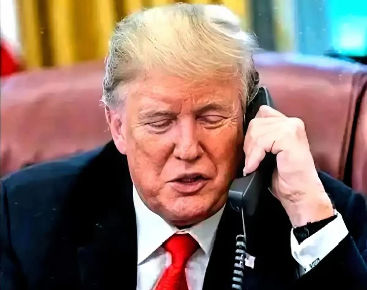 美国直接摊牌：不救了
钱包合上，枪声继续
特朗普把话挑明：泽连斯基想打就打，