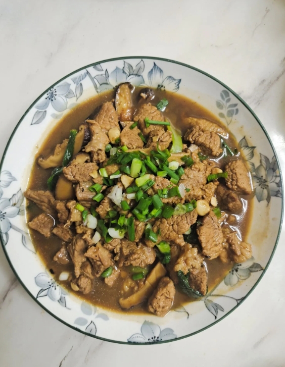 感情这事儿，真是一个人愿打一个愿挨。我朋友的老公脾气不好，人品也不咋样，还很花心