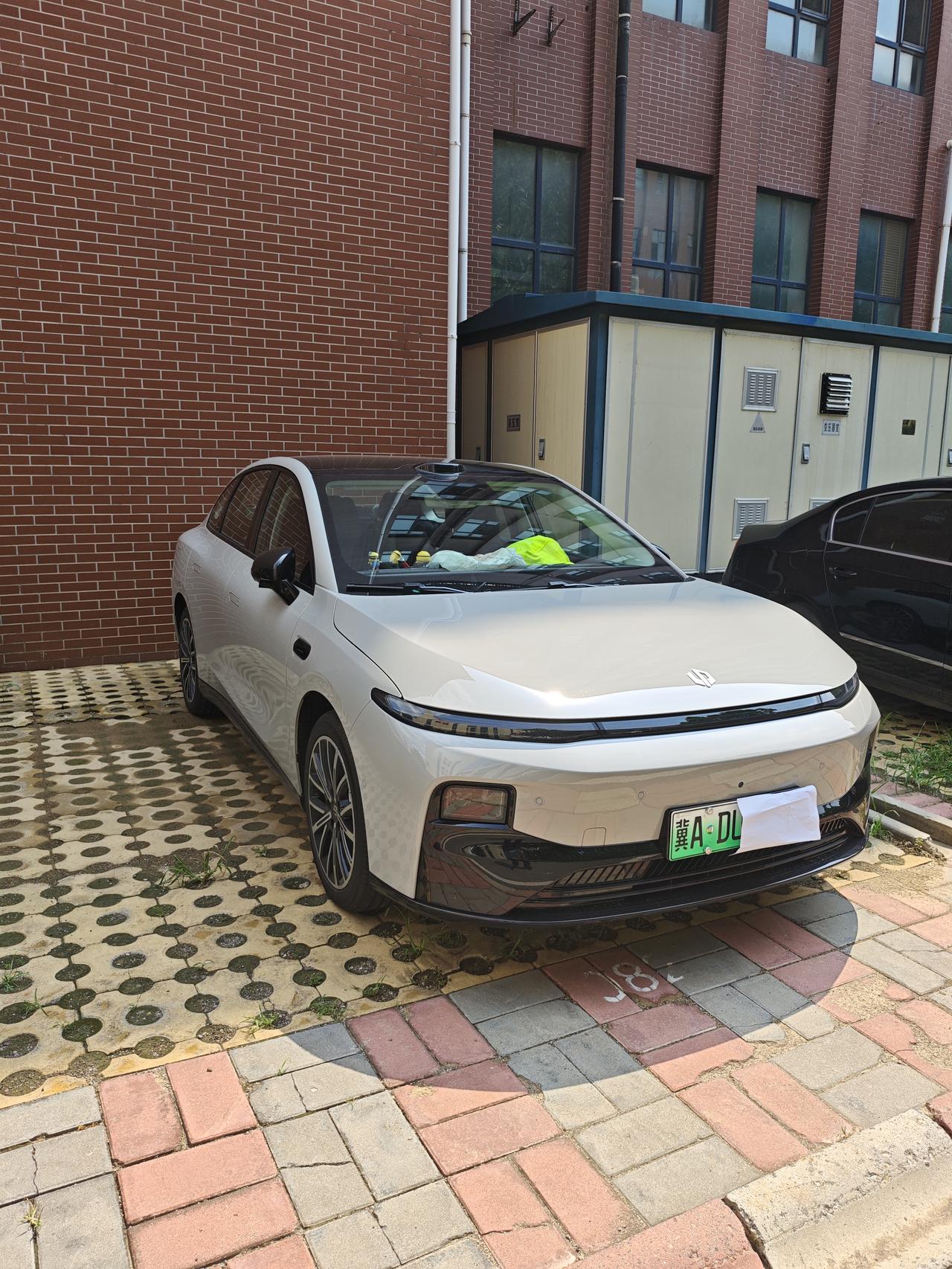 零跑B01激光雷达650提车作业

选车之路
1、买车需求:每天上下版里程一共5
