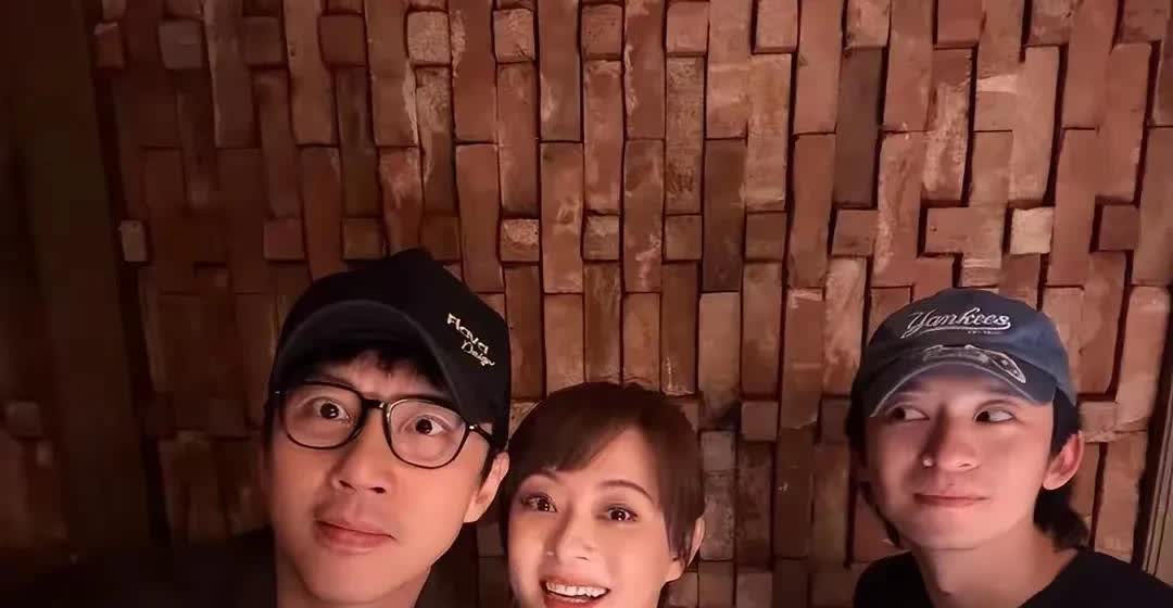 孙俪确实是娱乐圈少有的聪明人
她从来不会跟没有价值的人交往
这次新剧播完，她