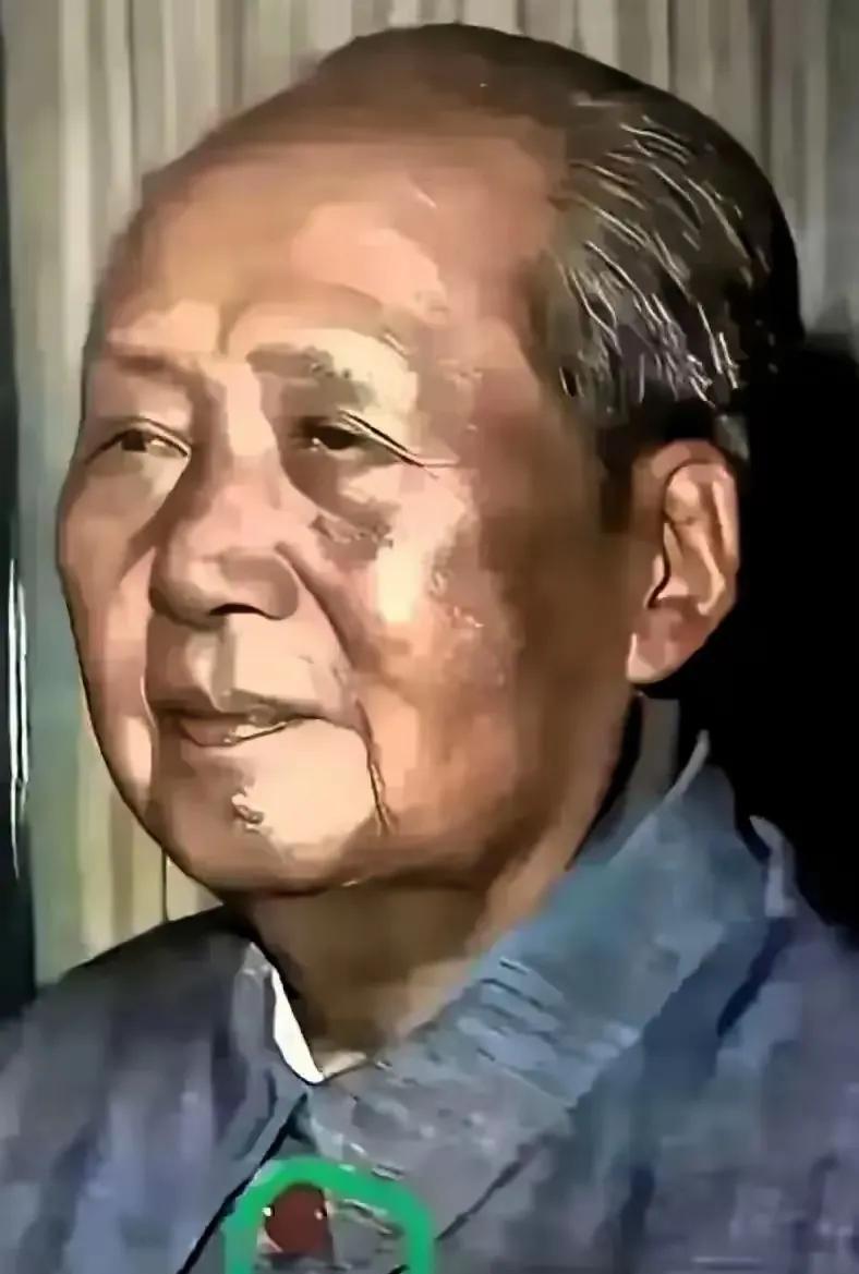 雄文五卷昭日月，思想光辉引路明。
推倒三山开盛世，奠基建业惠民生。
胸怀天下谋大