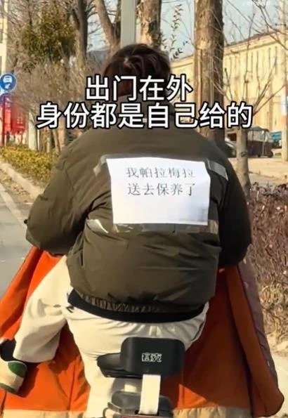 确实，昨天去取我保养的法拉利时看到他了。