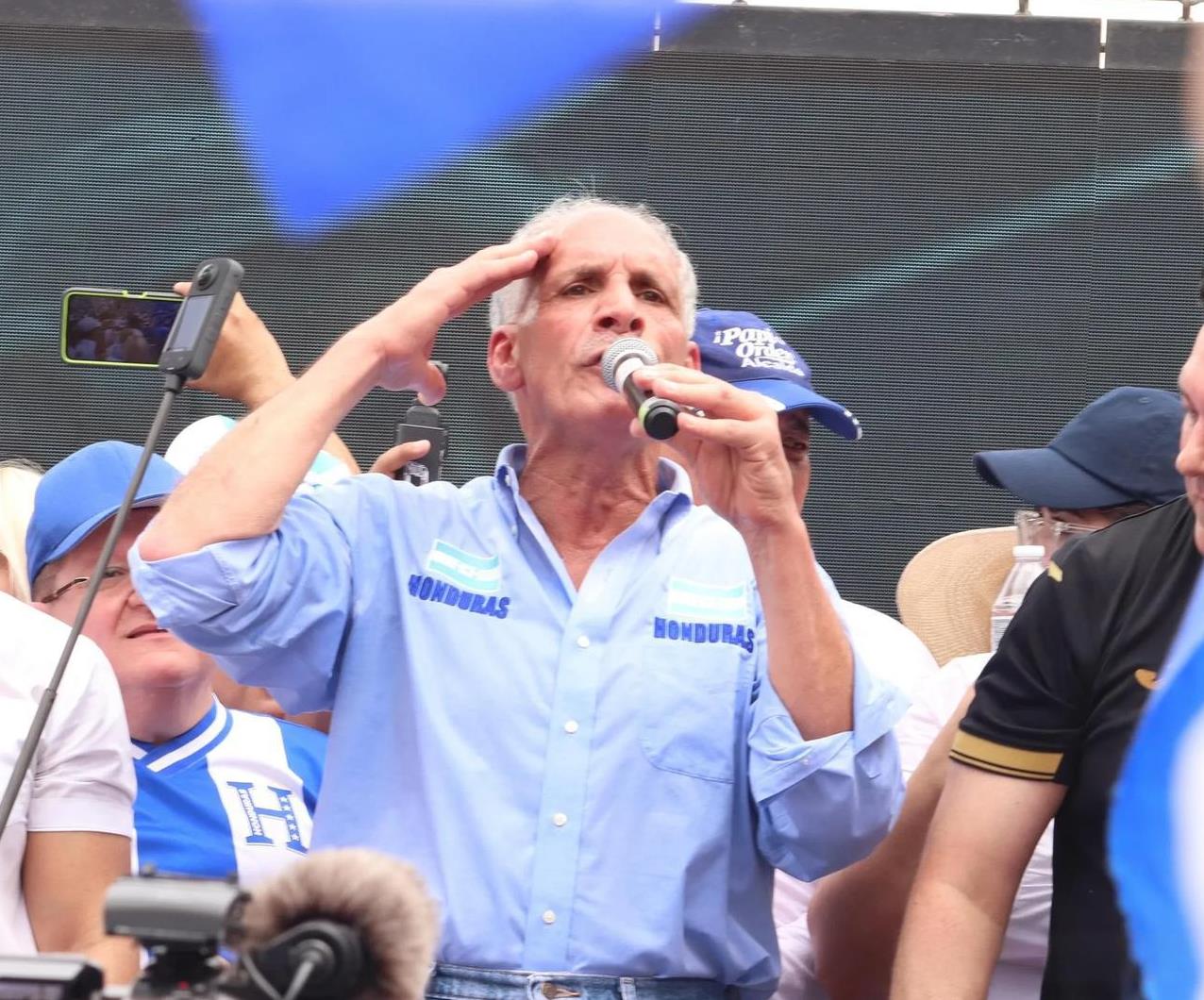 洪都拉斯总统候选人大放厥词。目前，洪都拉斯大选激战正酣，国民党候选人阿斯夫拉暂时