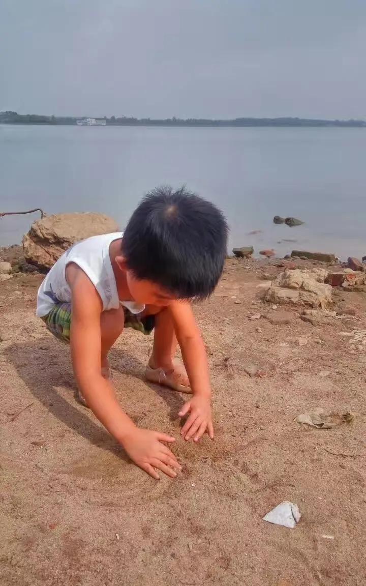 我婆婆曾经生气的说过一句话：这年头生儿子就该死吗？事情的起因是她二儿子的丈母娘一